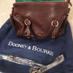 Dooney & Bourke Handbag